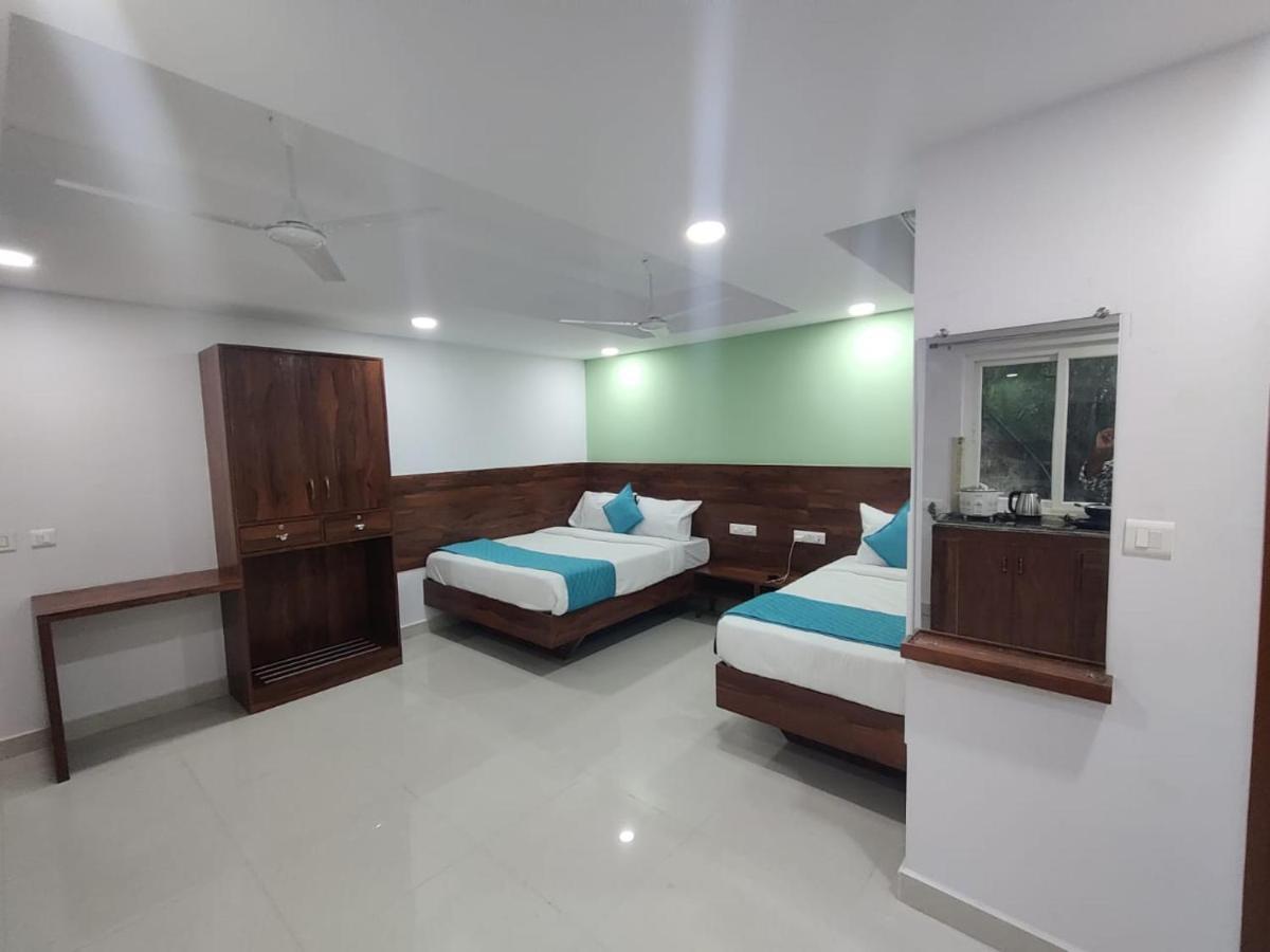 Hotel Prime Jubilee Hyderabad Esterno foto