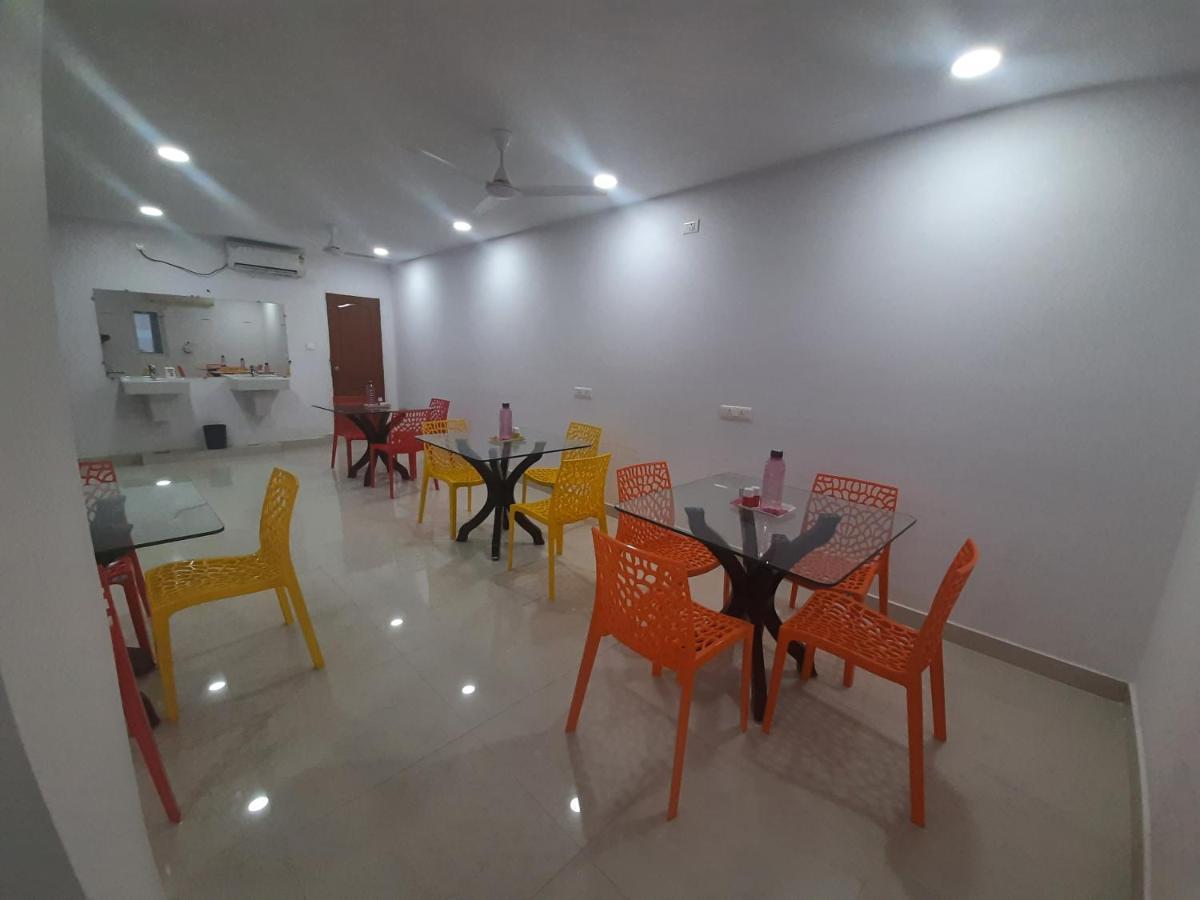 Hotel Prime Jubilee Hyderabad Esterno foto